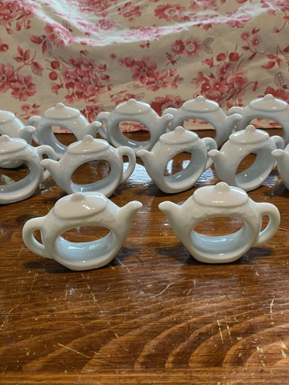 Vintage Kemp & Beatley Glazed White Porcelain Teapot Napkin Ring Holders Qty 16